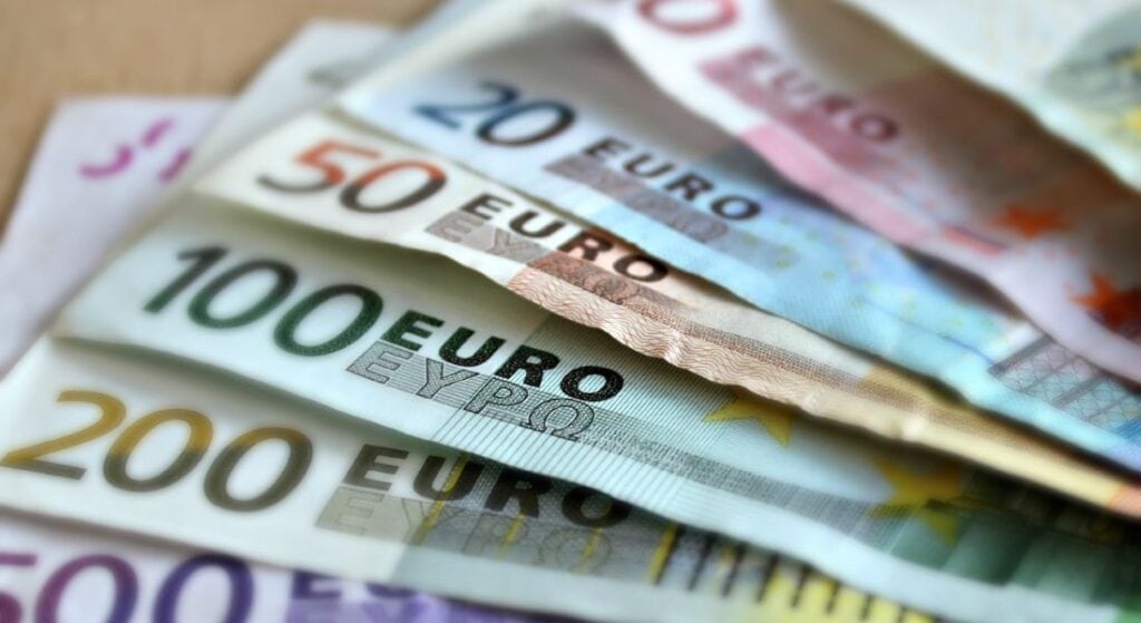 necesito 3000 euros